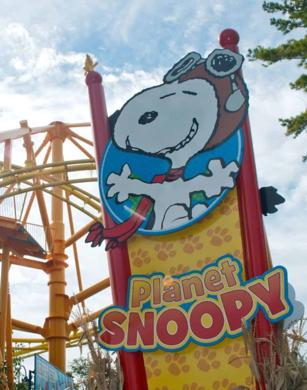 planet snoopy kinda island